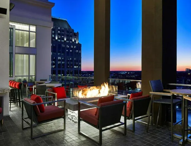 Hampton Inn & Suites Atlanta Midtown hotel detail image 1