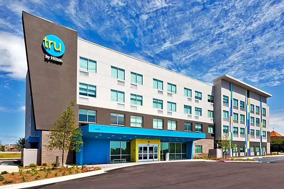 Tru By Hilton Prattville hotel hero
