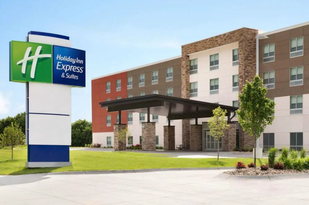 Holiday Inn Express Amherst - Lockport by IHG hotel hero