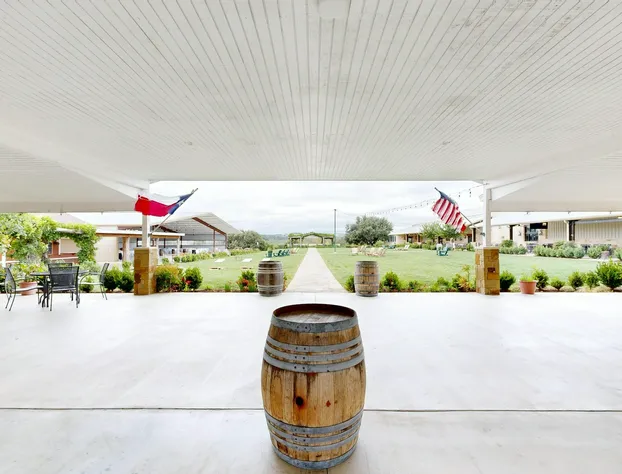 Carter Creek Winery Resort & Spa hotel detail image 2