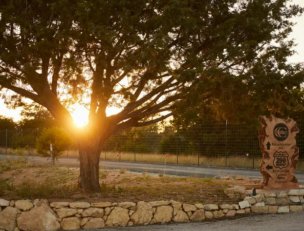 Carter Creek Winery Resort & Spa hotel detail image 3