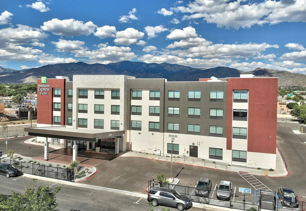 Holiday Inn Express & Suites Albuquerque East by IHG hotel hero