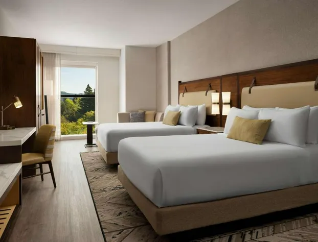 Hotel Centro Sonoma Wine Country, Tapestry Collection Hilton hotel detail image 4