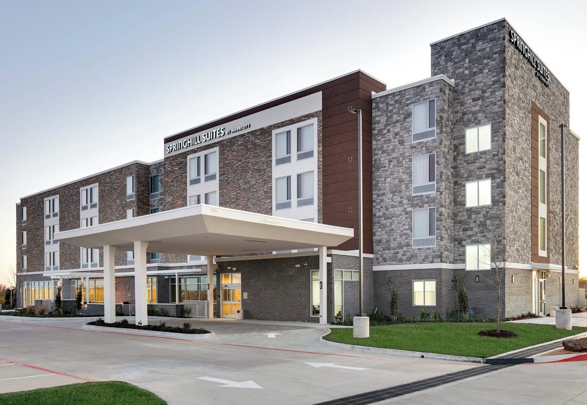 Springhill Suites Dallas Mansfield hotel hero