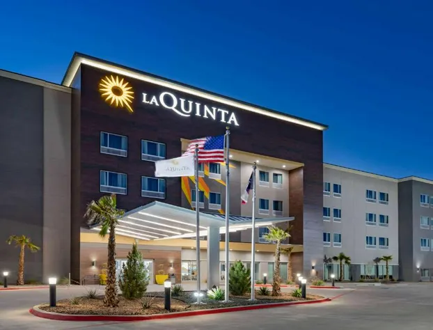La Quinta Inn & Suites by Wyndham Fort Stockton Northeast hotel detail image 1