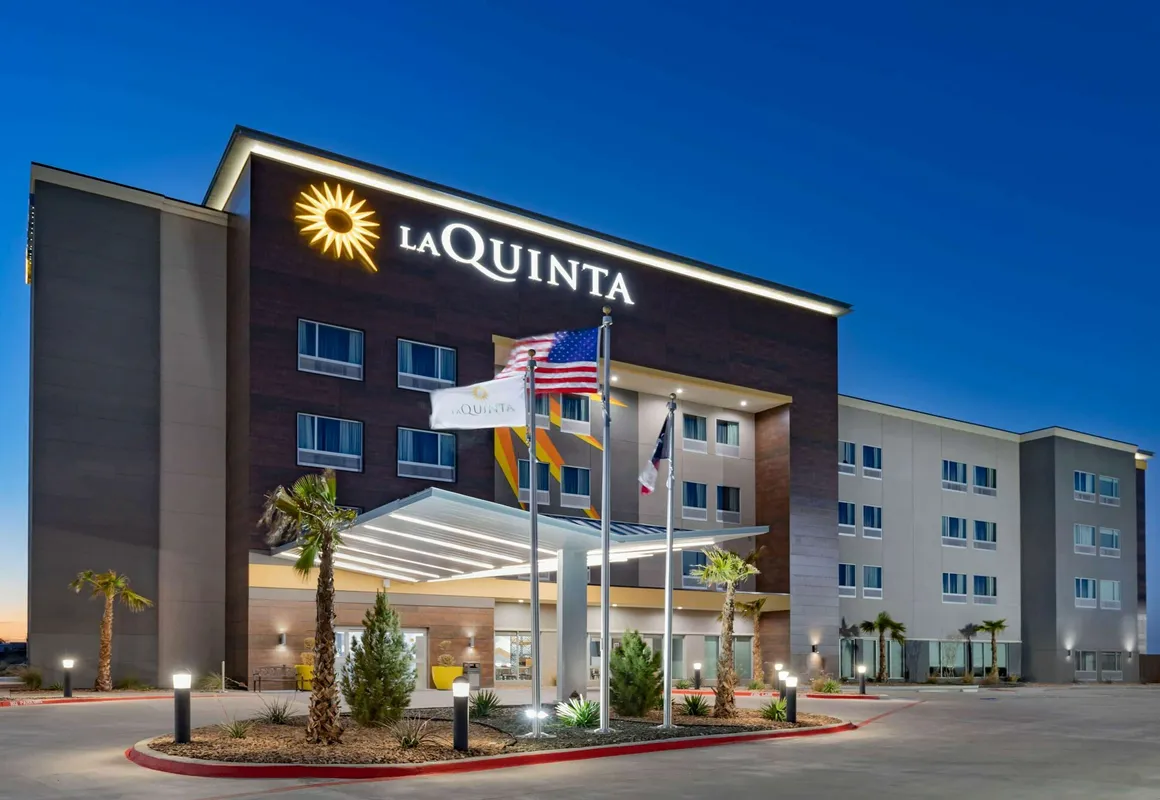La Quinta Inn & Suites by Wyndham Fort Stockton Northeast hotel hero