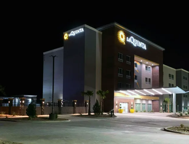 La Quinta Inn & Suites by Wyndham Fort Stockton Northeast hotel detail image 2