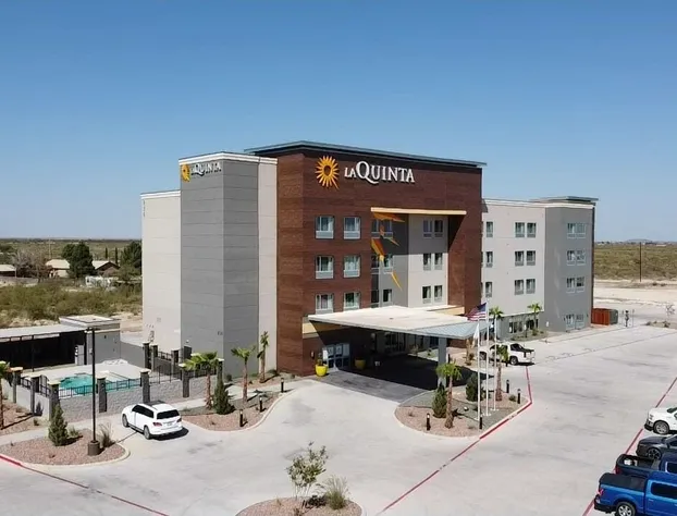 La Quinta Inn & Suites by Wyndham Fort Stockton Northeast hotel detail image 3