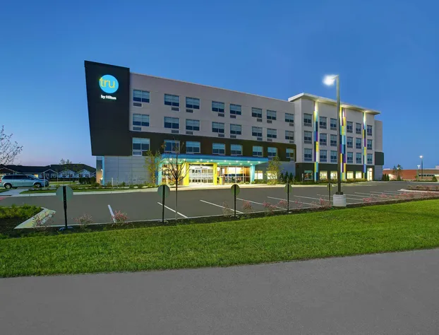 Tru by Hilton Stoughton hotel detail image 3