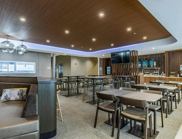 SpringHill Suites by Marriott Fort Wayne North hotel detail image 1
