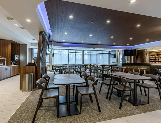 SpringHill Suites by Marriott Fort Wayne North hotel detail image 3
