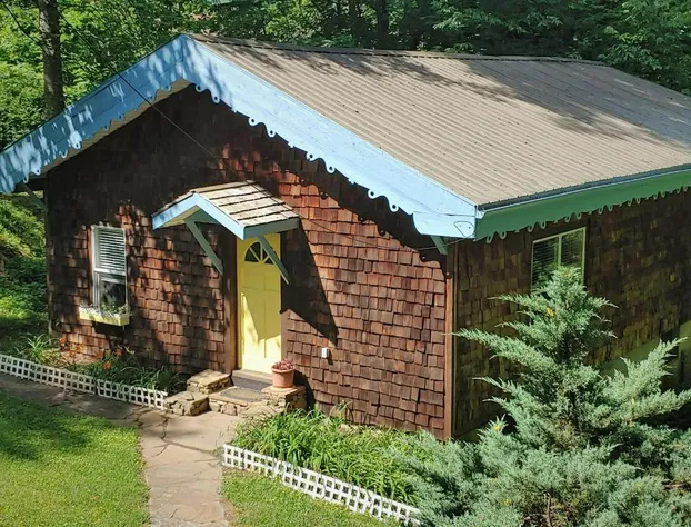 McKinley Edwards Inn hotel detail image 4