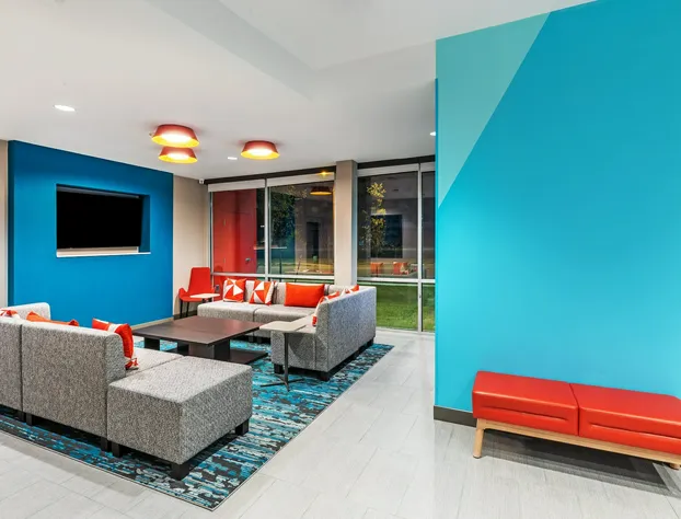 avid hotel Bentonville – Rogers by IHG hotel detail image 1