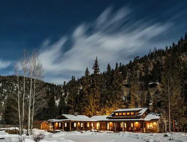 Eleven Taylor River Lodge hotel detail image 1