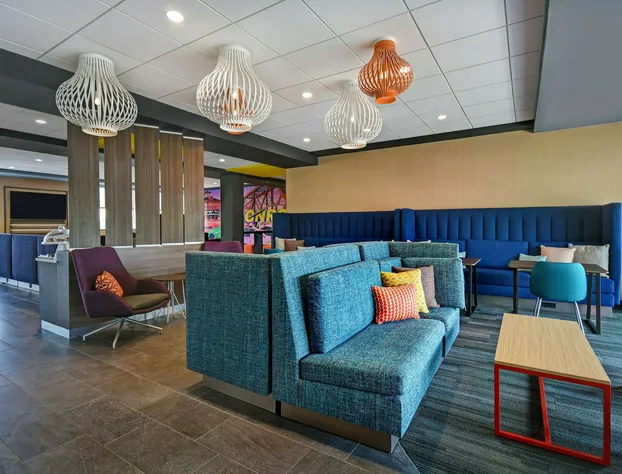 Tru by Hilton Monroe hotel detail image 3