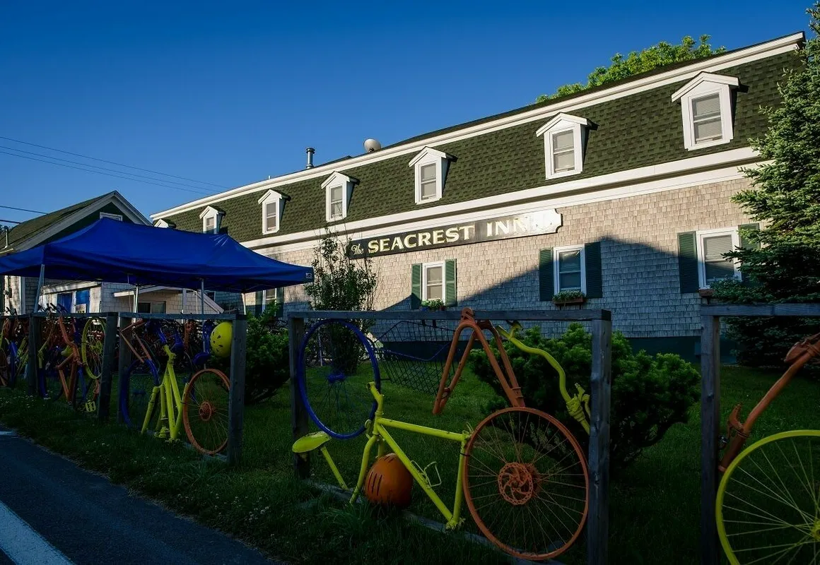 Seacrest Inn hotel hero