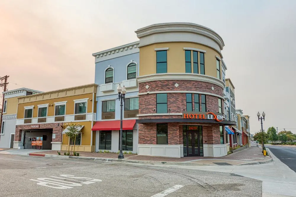 Hotel Lexen - Newhall hotel hero