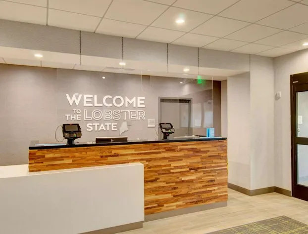 Hampton Inn & Suites Portland West hotel detail image 2