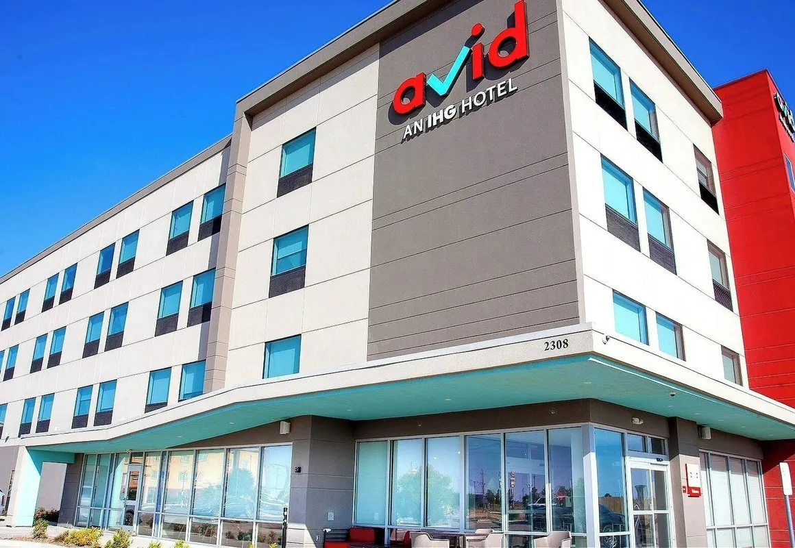 avid hotel Midland by IHG hotel hero