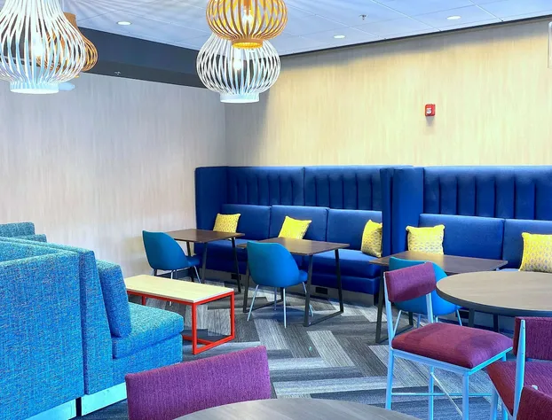 Tru By Hilton Baltimore Harbor East, MD hotel detail image 2