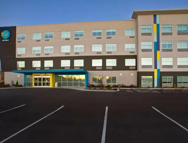 Tru by Hilton Alcoa Knoxville Airport hotel detail image 3