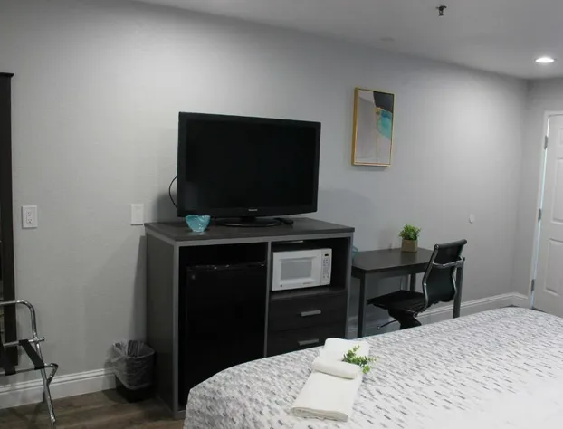 SureStay Hotel by Best Western Chowchilla Yosemite hotel detail image 3