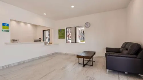 SureStay by Best Western Baytown hotel detail image 1