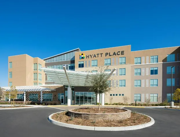 Hyatt Place Bakersfield hotel detail image 2