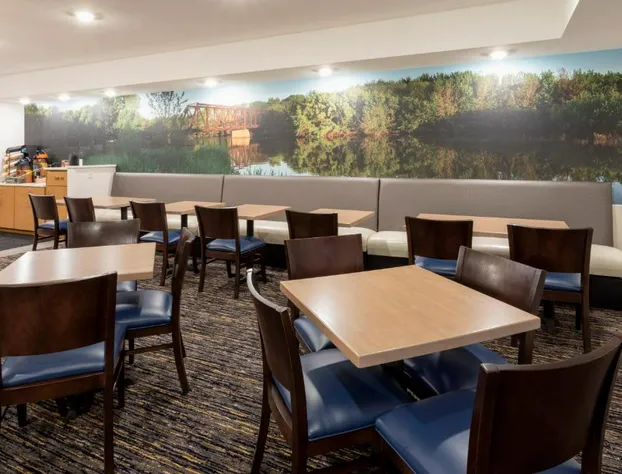 GrandStay Hotel & Suites Rock Valley hotel detail image 3