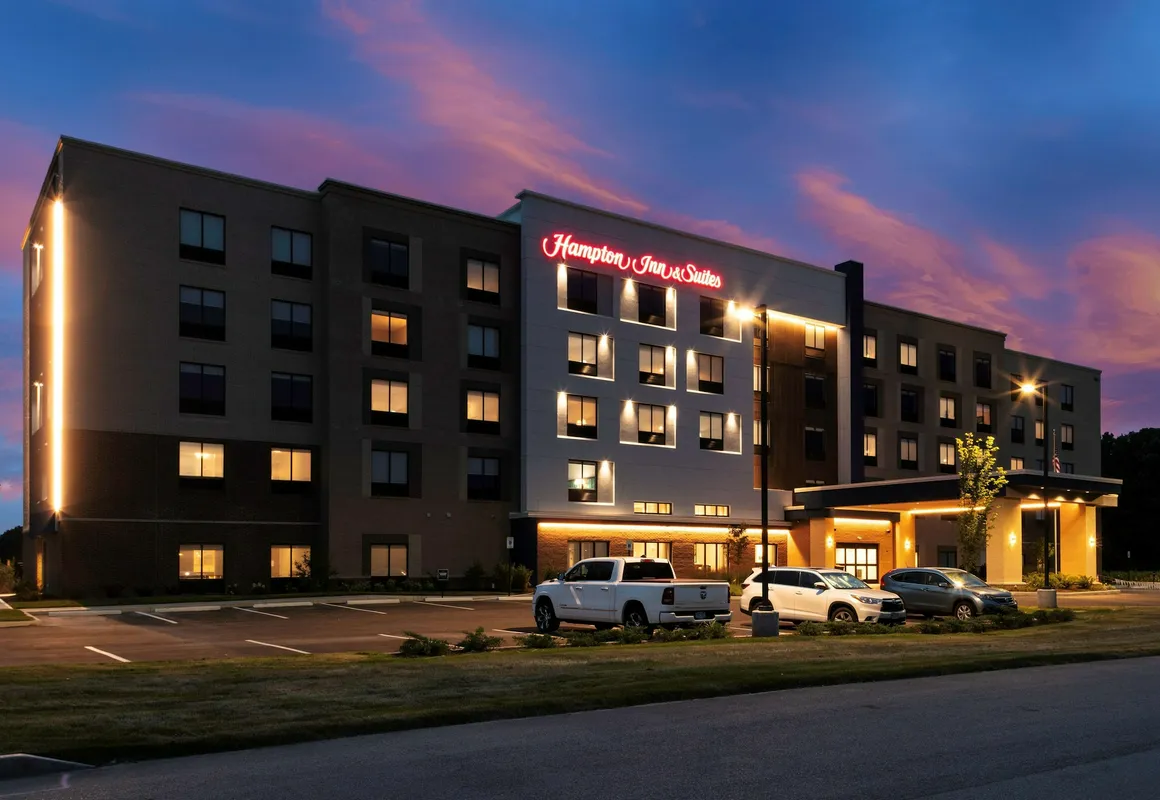 Hampton Inn & Suites Avon Indianapolis hotel hero