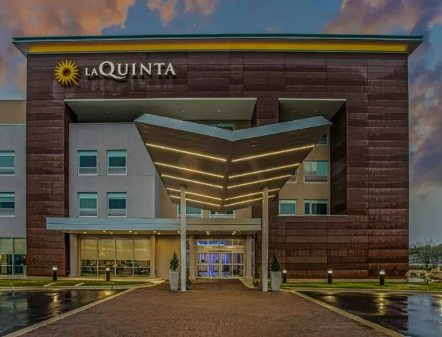 La Quinta Inn & Suites by Wyndham Miramar Beach-Destin hotel detail image 2