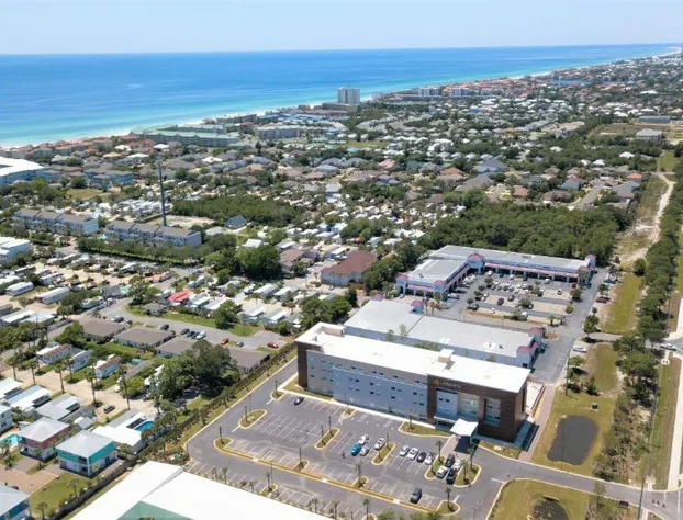 La Quinta Inn & Suites by Wyndham Miramar Beach-Destin hotel detail image 4