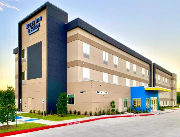 Days Inn & Suites by Wyndham Beaumont West / I-10 & Walden hotel detail image 1