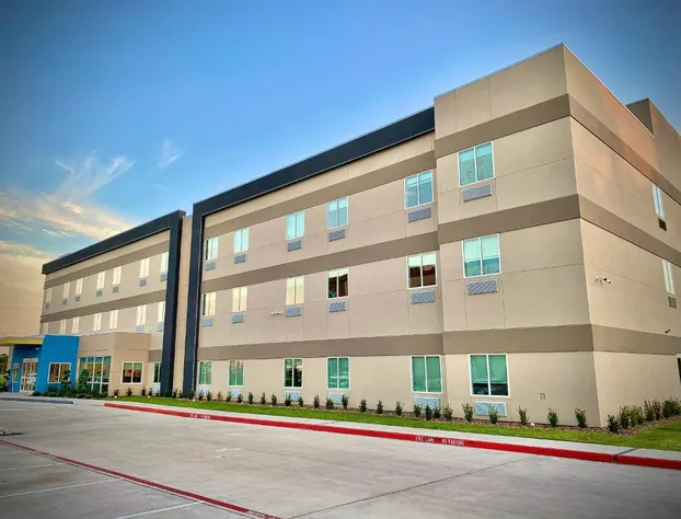 Days Inn & Suites by Wyndham Beaumont West / I-10 & Walden hotel detail image 4