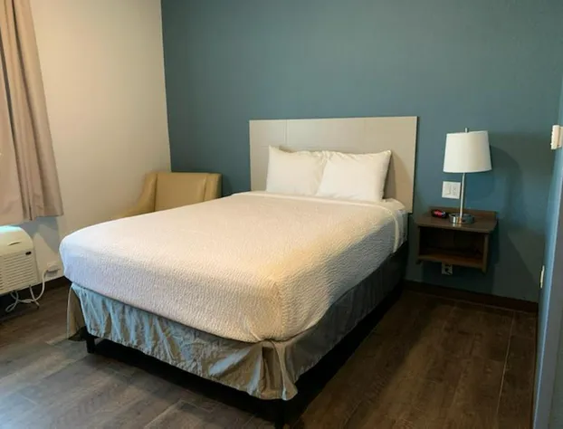 Candlewood Suites Pecos by IHG hotel detail image 3