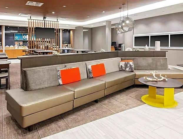 SpringHill Suites by Marriott Kansas City Plaza hotel detail image 2