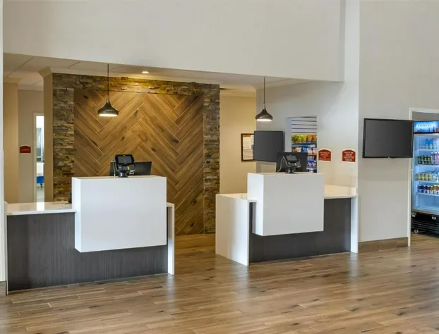 B/W Plus Elizabethtown Inn & Suites hotel detail image 4