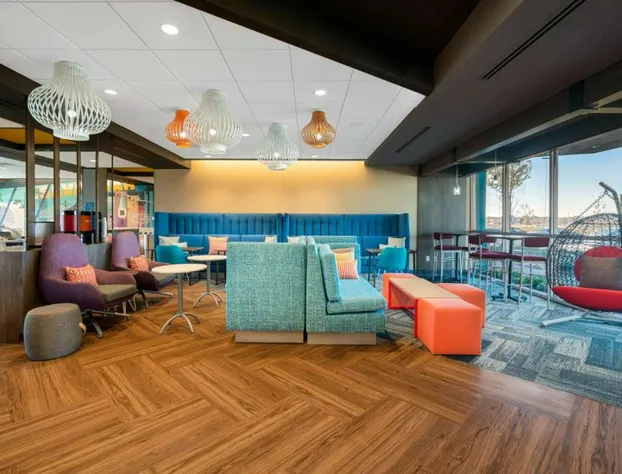 Tru by Hilton Savannah Airport hotel detail image 2