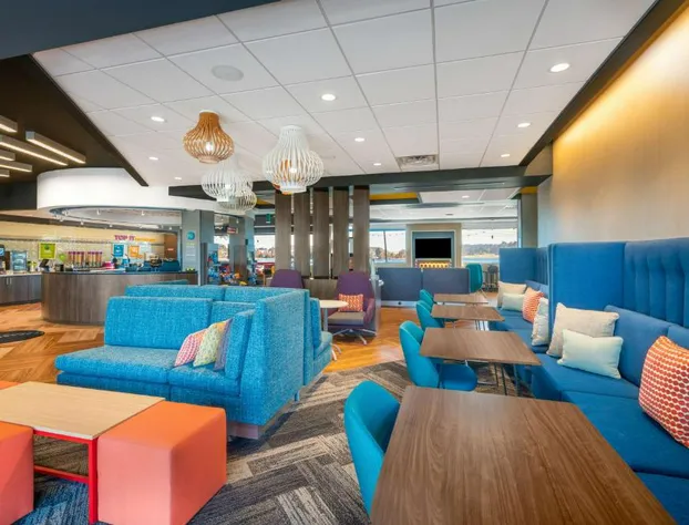 Tru by Hilton Savannah Airport hotel detail image 3