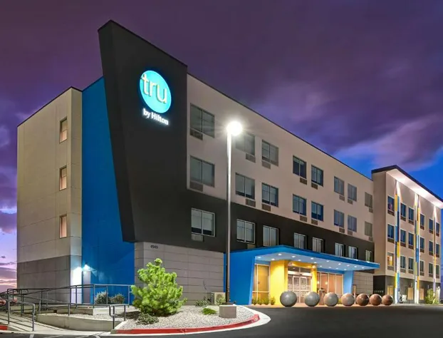 Tru By Hilton Albuquerque North I-25 hotel detail image 1