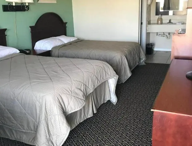 Lakeside inn hotel detail image 2