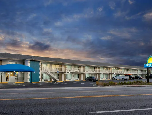 Days Inn by Wyndham Apopka/Orlando hotel detail image 3