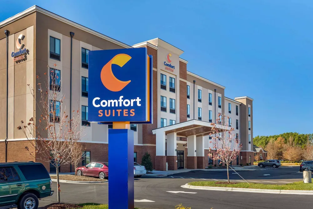 Comfort Suites Greensboro - High Point hotel hero
