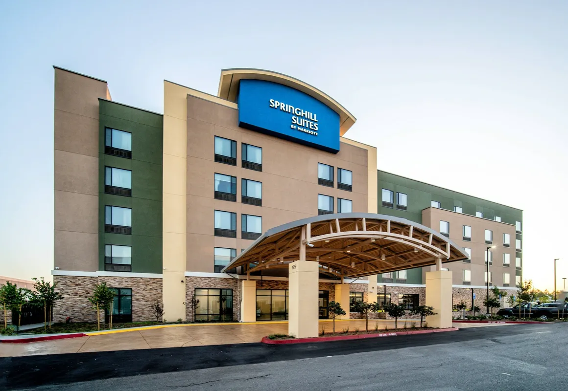 SpringHill Suites by Marriott Oakland Airport hotel hero
