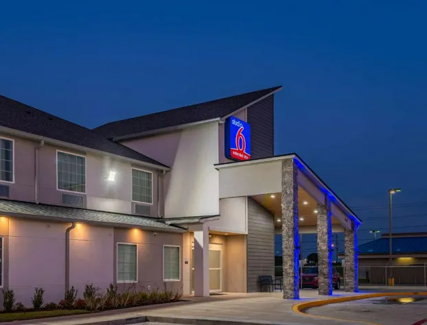 Studio 6 Lake Charles, LA hotel detail image 4