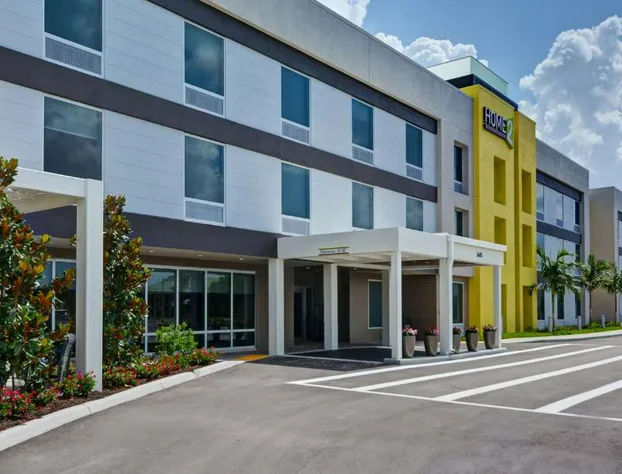 Home2 Suites Naples I-75 Pine Ridge Road, FL hotel detail image 2