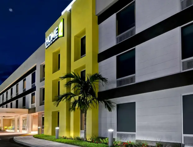 Home2 Suites Naples I-75 Pine Ridge Road, FL hotel detail image 4