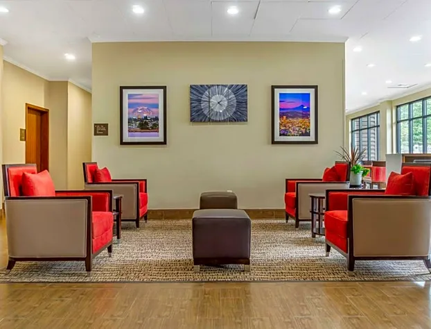 Comfort Inn & Suites Lakewood by JBLM hotel detail image 2