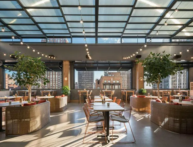 Motto by Hilton Philadelphia Rittenhouse Square hotel detail image 4