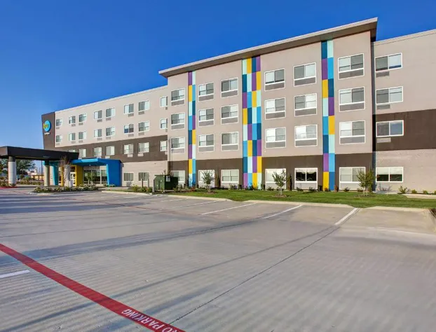 Tru by Hilton Grand Prairie hotel detail image 3